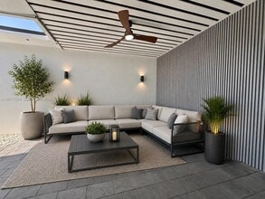 Building Photo - 3252 SW 88th Pl