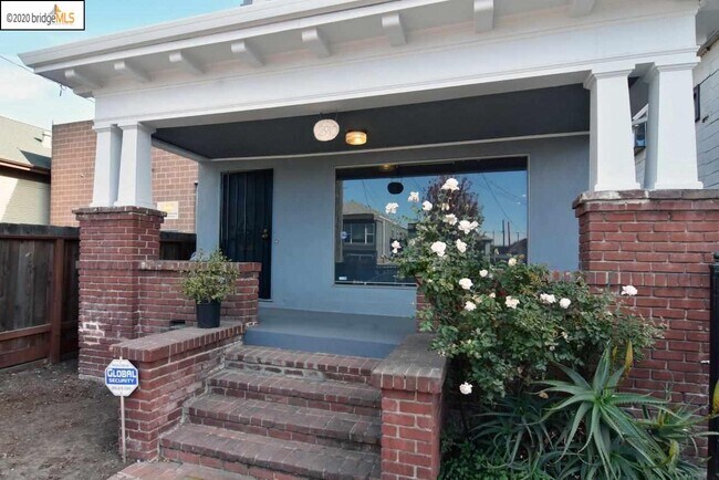 Foto del edificio - 2910 Magnolia St