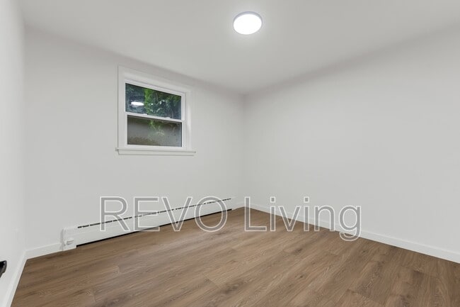 Building Photo - 89 Beech St