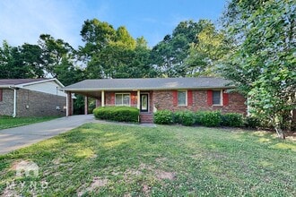 Building Photo - 100 Clifton Dr