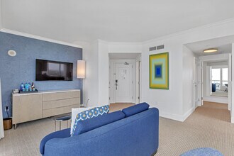 Building Photo - 4401 Collins Ave