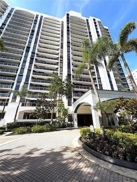 Photo - 3640 YACHT CLUB DR Unit 104