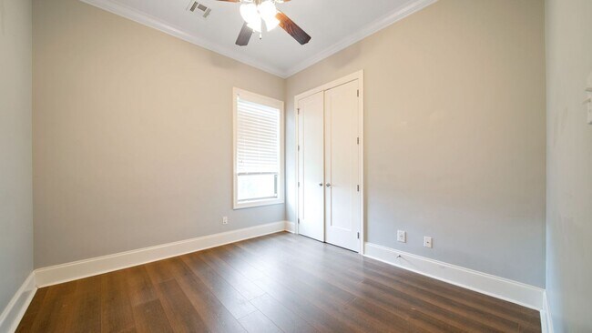 Building Photo - Available 7/18! Rental in Sawgrass Park Su...