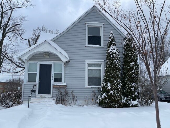 Building Photo - 1403 Columbus Ave