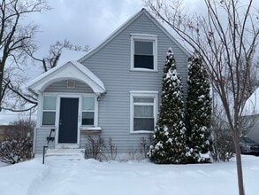 Building Photo - 1403 Columbus Ave