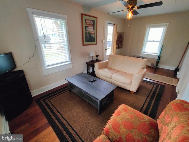 Foto del edificio - 4884 Charles Town Rd