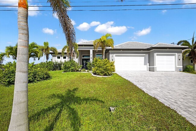 Foto del edificio - Direct Gulf Access Pool Home 3 bed +Den 3 ...