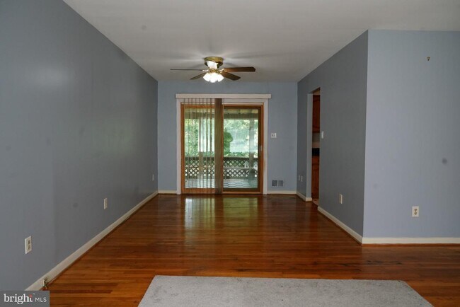 Building Photo - 503 Indian Head Ave
