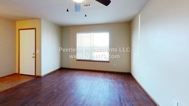Photo - 1043-B Vale St Apartment