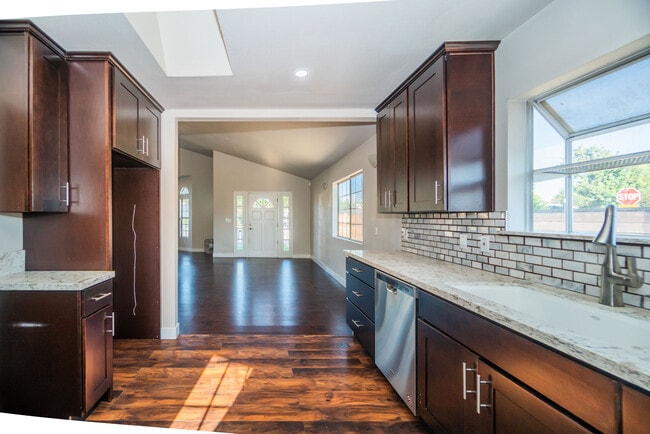 Kitchen open to living room - 2801 Daisy Ave