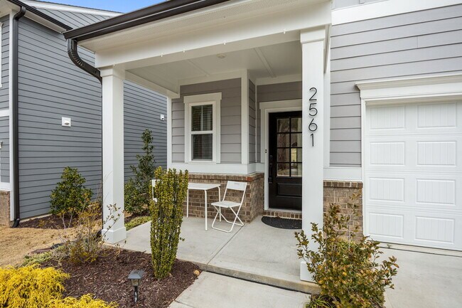 Building Photo - 2561 Legrande Way