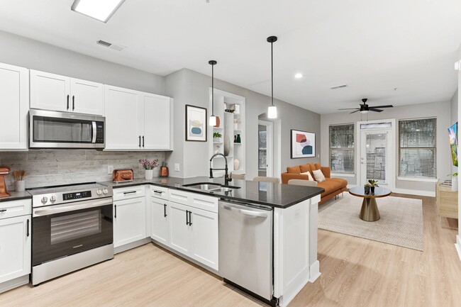 Building Photo - Porter Westside