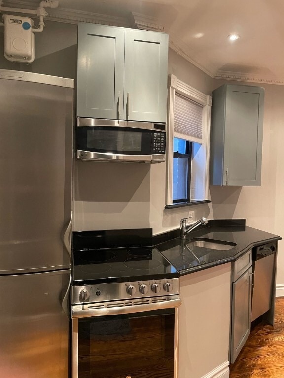 Photo - 219 E 23rd St