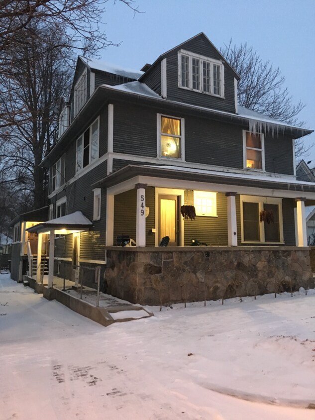 Foto principal - 549 Logan St SE