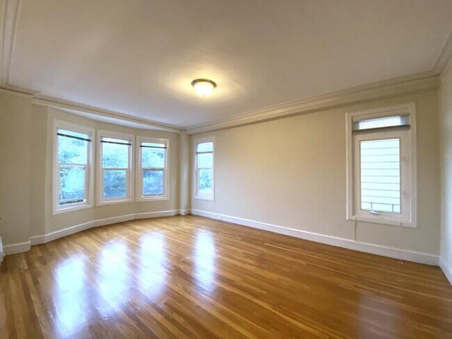 Building Photo - 1 bedroom in San Francisco CA 94115