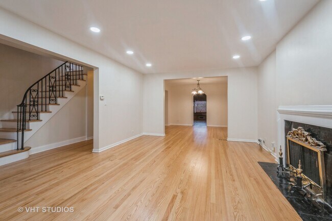 Foto del edificio - 6519 Trumbull Ave