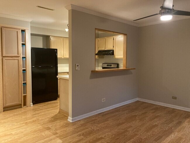Building Photo - 57 N Macgillis Dr