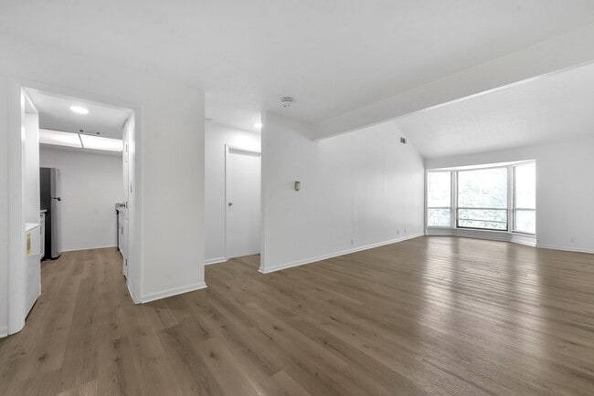 Interior Photo - Bexley House