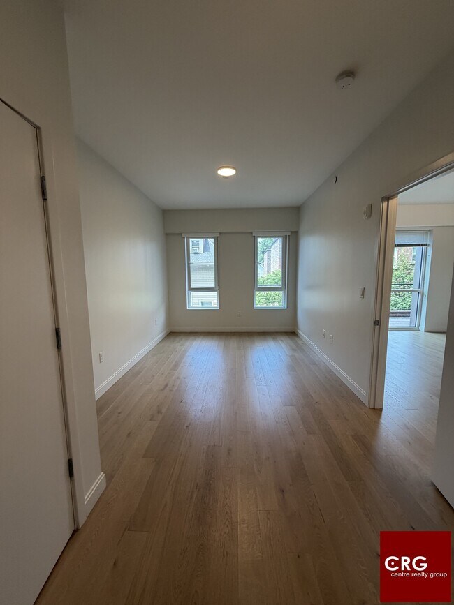Building Photo - 54-55 Brighton Ave. Unit U203