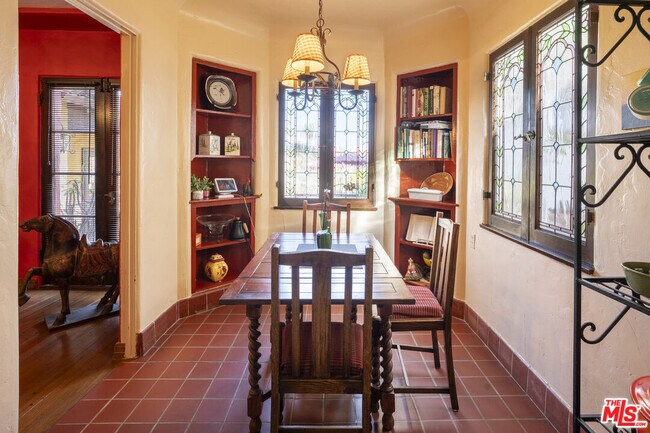 Foto del edificio - 2005 Holmby Ave