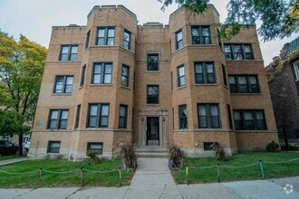 Building Photo - 2056 W Arthur Ave
