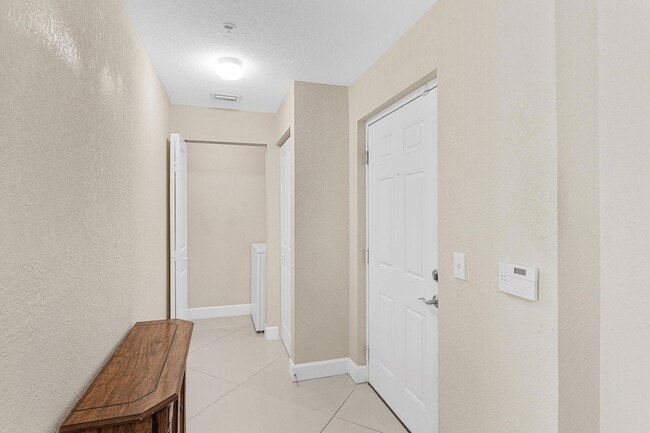 Building Photo - 1660 Renaissance Commons Blvd