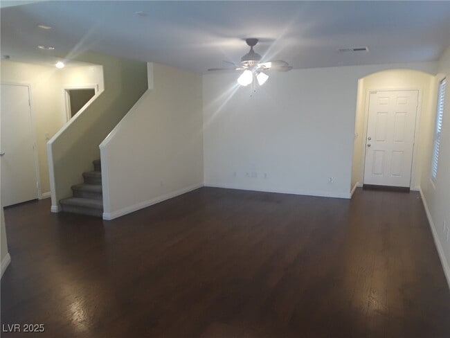 Foto del edificio - 9237 Weeping Water Ave