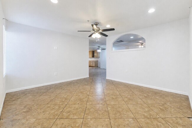 Foto del edificio - 85815 Avenida Raylynn