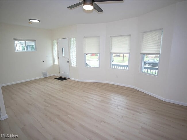 Building Photo - 3219 W 86th St