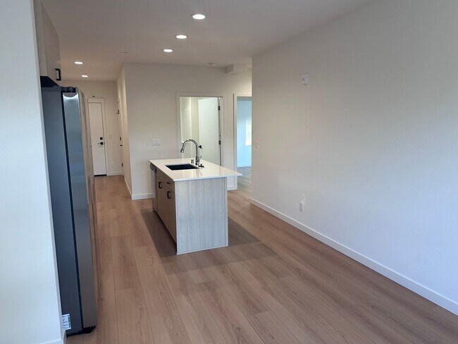 Foto del edificio - Live Easy Colby Heights, Brand new apartments!