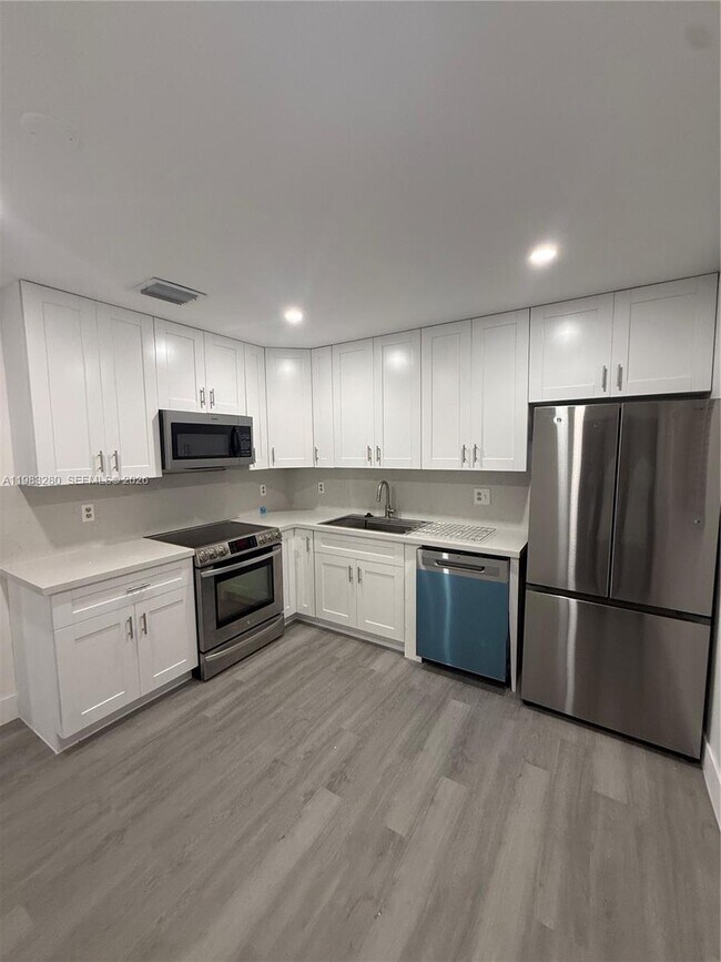 Foto del edificio - 1736 N 16th Ct