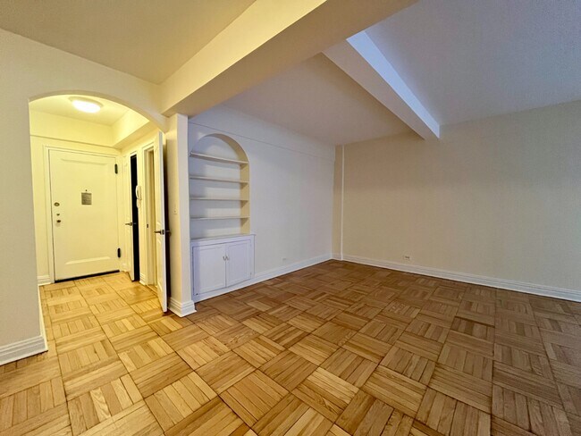 Foto del edificio - 141 E 56th St