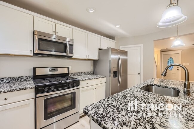 Building Photo - 8516 Willow Oak Rd