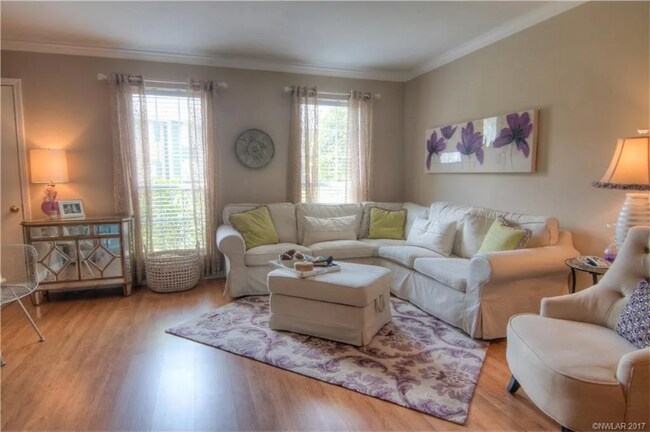 Building Photo - 10304 Monet Dr