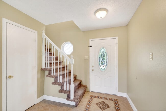 Building Photo - 2030 Orchid Bloom Ln