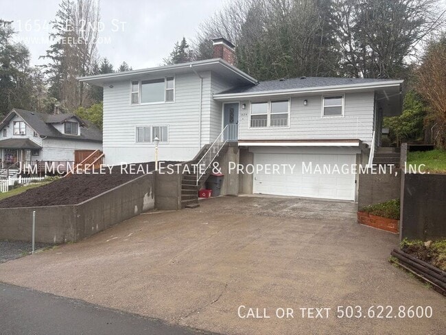 Building Photo - 1654 SE 2nd St