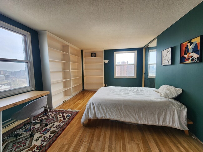 Building Photo - 1101 Saint Paul St