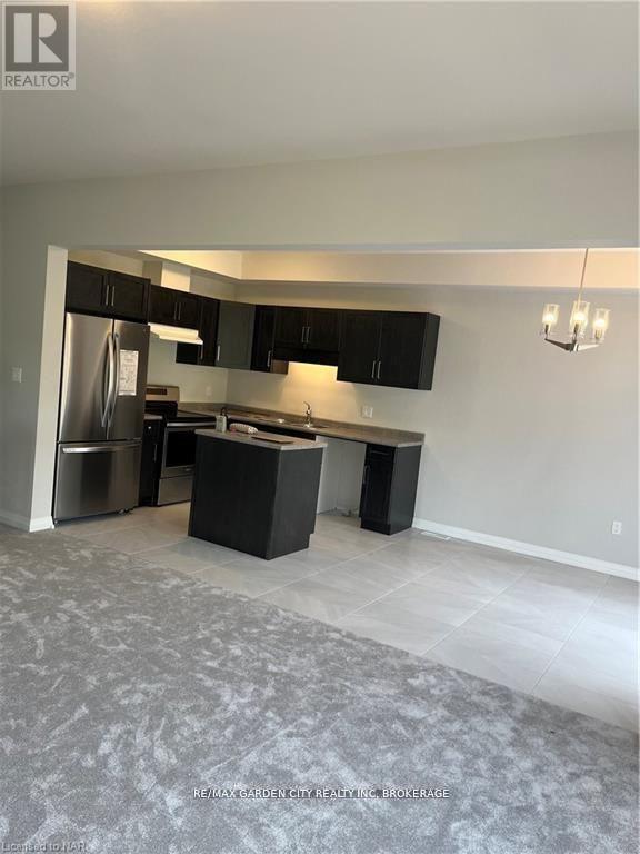 Photo du bâtiment - 4552-4552 Portage Rd