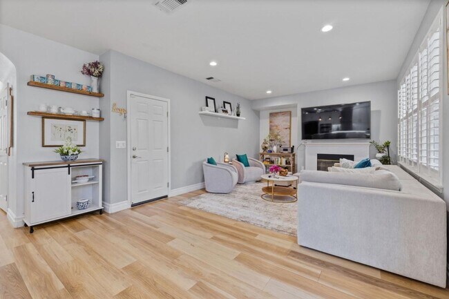 Foto del edificio - Spacious Detached Home in the Basking Ridge Community