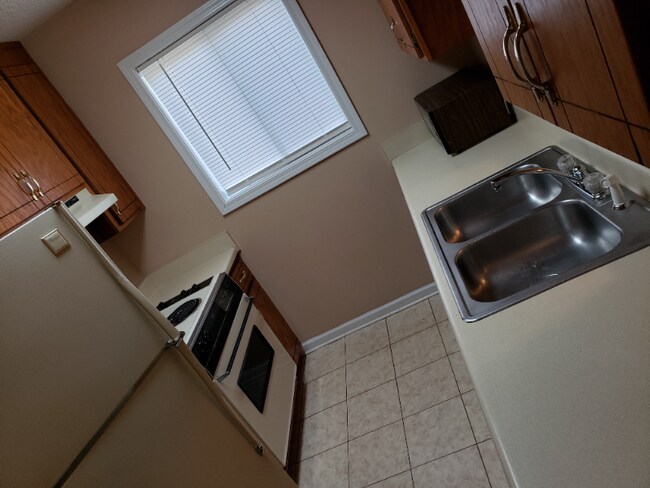 Foto del edificio - 151 Candlebrook Dr