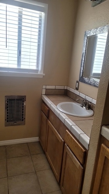 Bathroom - 3656 W 113th St