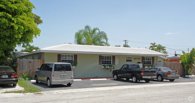 Foto del edificio - 125-133 NW 25th St