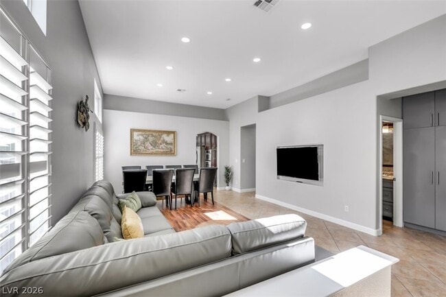 Building Photo - 7855 Windward Rd