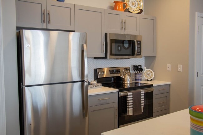 Building Photo - Promenade Apartments