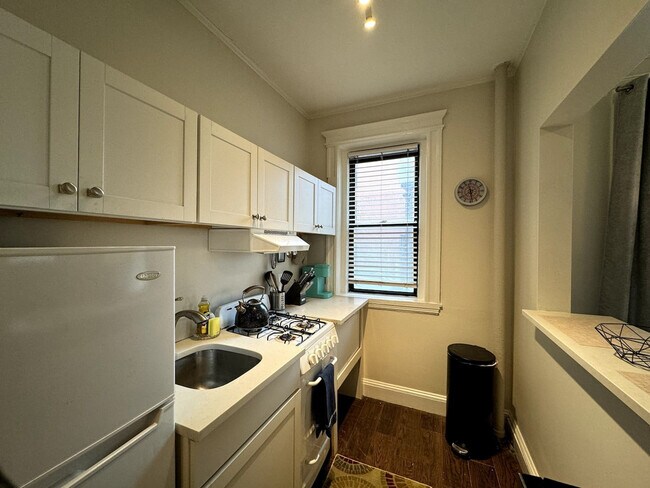 Foto del edificio - 16 St George St