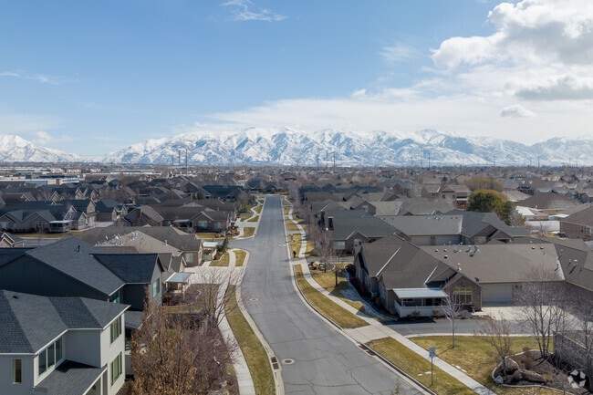 Stoker Gardens in Syracuse includes new Craftsman and ranch-style homes.
