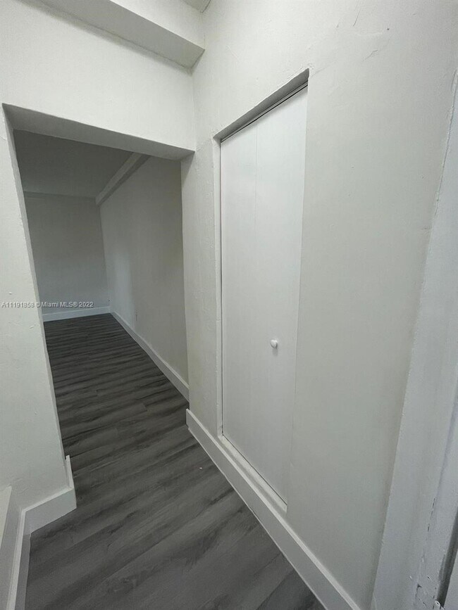 Foto del edificio - 2765 NW 55th St