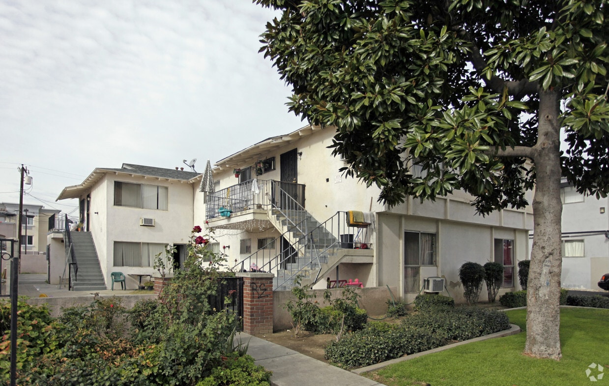 Primary Photo - 10350 Pradera Ave