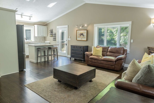 Foto del edificio - 8212 Bennett Rd