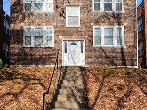 Building Photo - 5335 Bancroft Ave